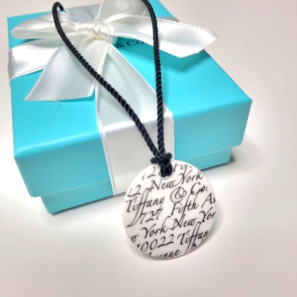 Tiffany & Co. Rare White Note Notes Round Circle Ireland Bone China 18" Necklace - Picture 11 of 12